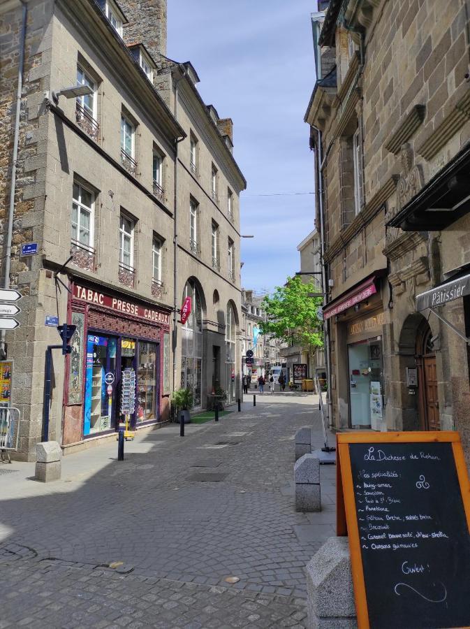 Bed and Breakfast Aux Trois Palmiers Saint-Brieuc Exterior foto